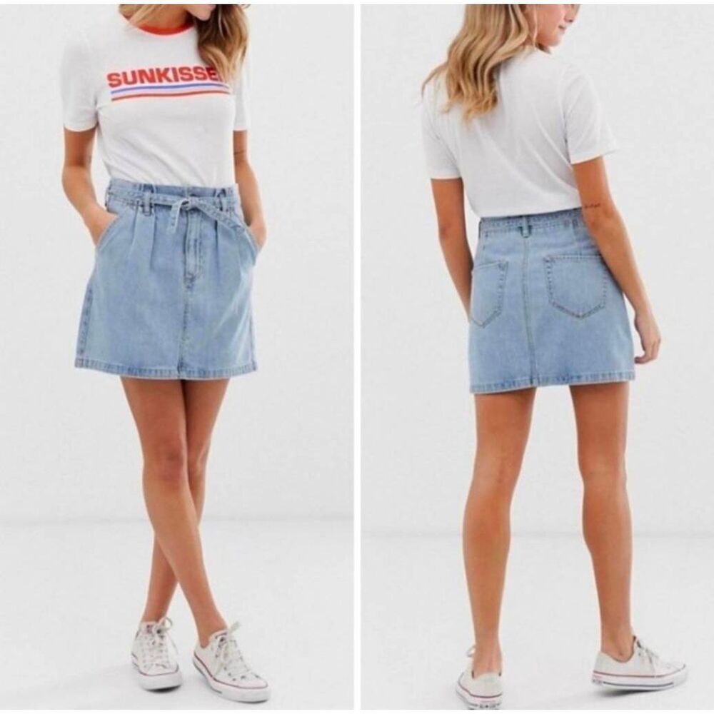 Hollister Light Wash Paper Bag Waist Denim Mini Skirt Sz. 5 / 27